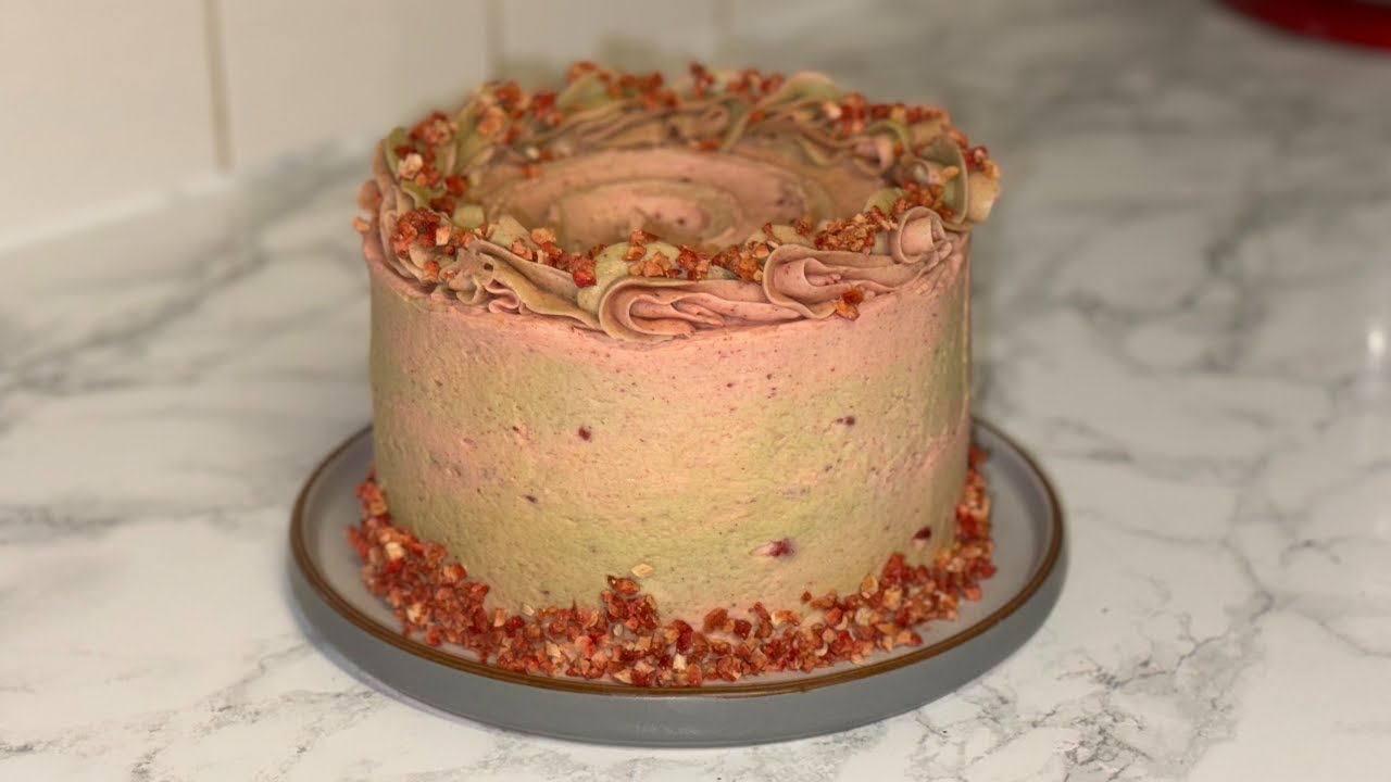 Strawberry Matcha Cake | Strawberry Matcha Recipe