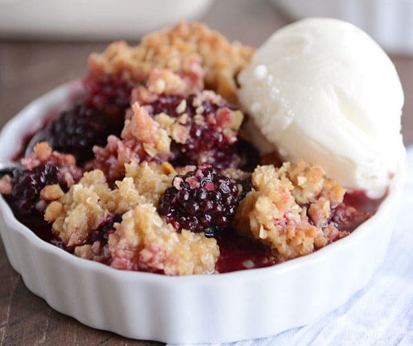 Blackberry Crisp