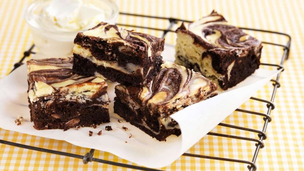 Cheesecake Swirl Brownies