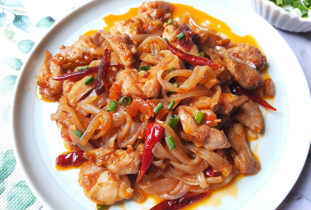 Chicken Shirataki Noodle Stir-Fry