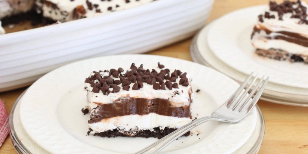 No-Bake Chocolate Oreo Dessert Lasagna