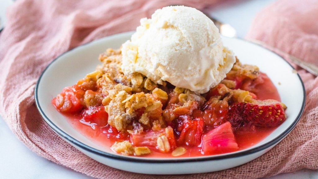 Strawberry Rhubarb Crisp