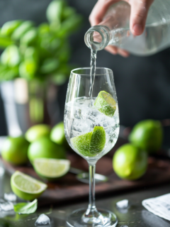 Hugo Spritz Recipe: Quick 5-minute Refreshing Cocktail!