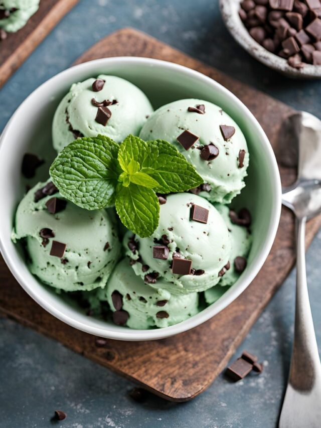 Mint Chocolate Chip Ice Cream Recipe [Cool Minty Bliss]