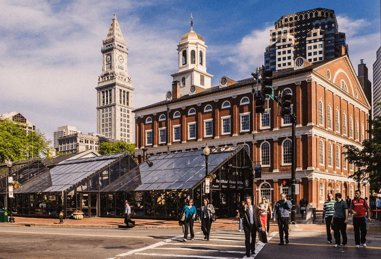 15 Iconic Things to Do in Boston: History, Culture & Local Fun