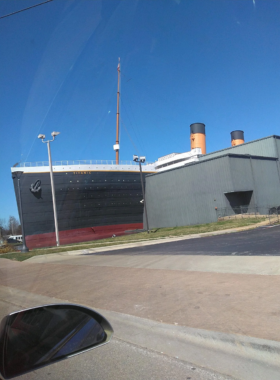 This image shows that the Titanic Museum in Branson features a large-scale replica of the ship, with interactive exhibits and historical artifacts."