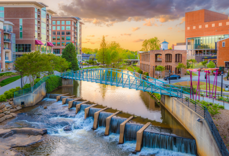 15 Perfect Things to Do in Greenville, SC for Nature and Culture Lovers