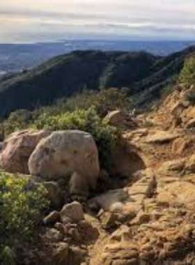  This image shows that the Rattlesnake Canyon Trail offers an exciting hiking experience with stunning views of the city, nature, and wildlife, providing a peaceful escape into the outdoors.