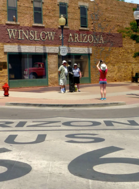 This image shows the classic, nostalgic view of Route 66, featuring retro diners, neon signs, and scenic views of Arizona’s stretches, offering a road-trip experience that evokes memories of the golden era of American travel.