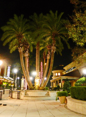 This image shows the vibrant St. Johns Town Center with shoppers strolling along modern storefronts and outdoor dining spaces. The lively atmosphere reflects the area’s reputation as Jacksonville’s premier destination for shopping and fine dining.