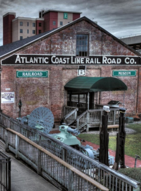 This image shows the Wilmington Railroad Museum, with exhibits featuring model trains and historical railroad artifacts, providing a fascinating look at the city’s transportation history.