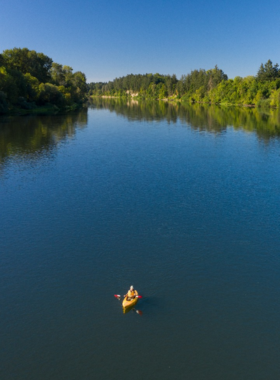 This image shows a river cruise on the Willamette River, offering scenic views of Portland’s skyline, bridges, and surrounding nature. It’s a peaceful way to enjoy the city from a different perspective.