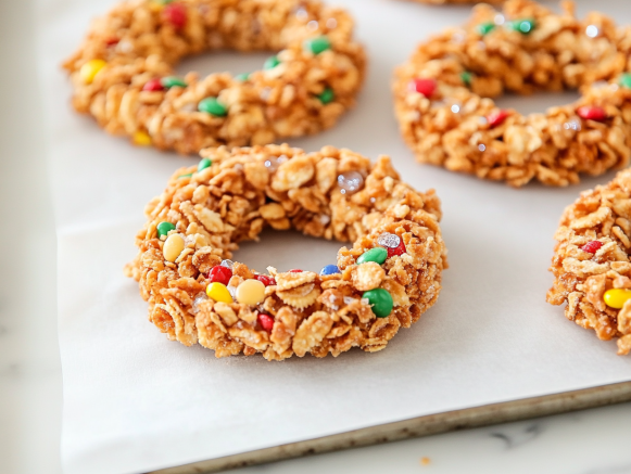 Cooling and Setting Cornflake Wreaths for Cornflake Wreaths