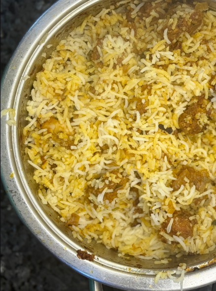 Fluff-the-biryani-lightly-and-serve-it-hot