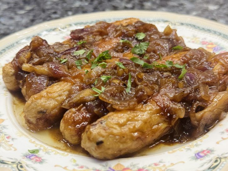 Beer-Braised Bratwurst with Caramelized Onions Recipe