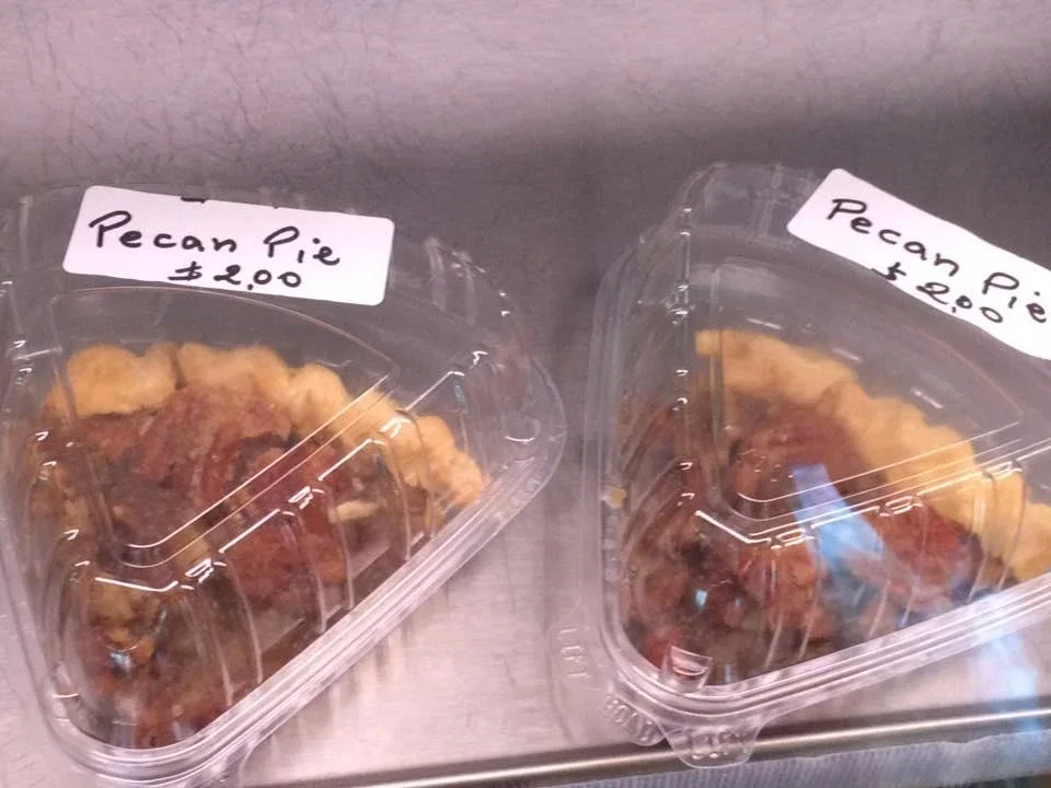 Ken’s Amish Deli & Bakery (Mount Dora)
