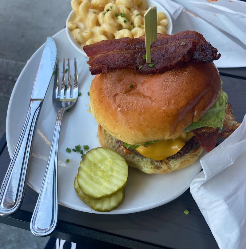 Mom's Kitchen and bar Comfort Food
