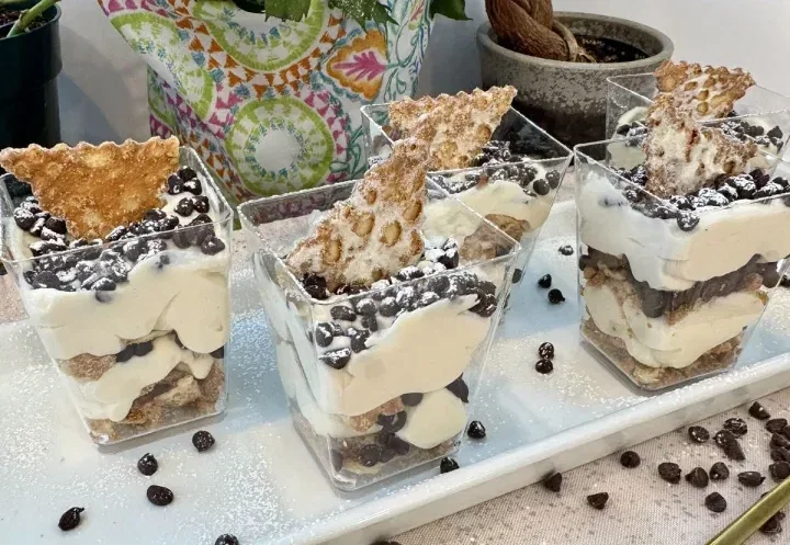 No-Bake Cannoli Dessert Cups