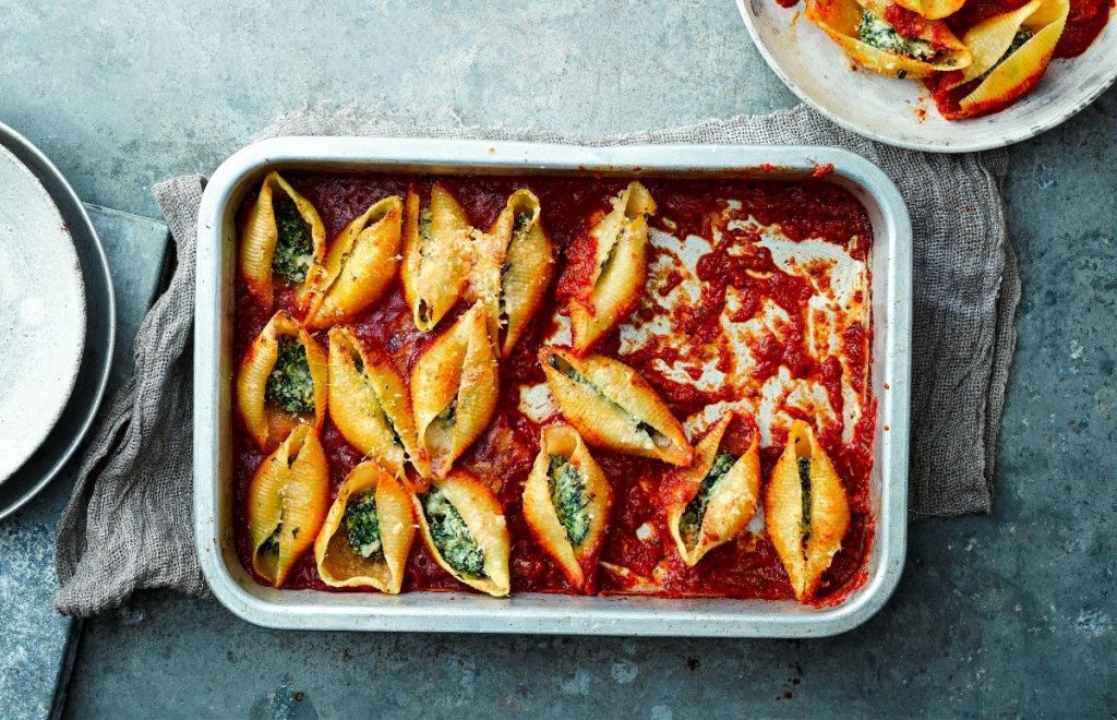Spinach and Ricotta Stuffed Pasta Shells
